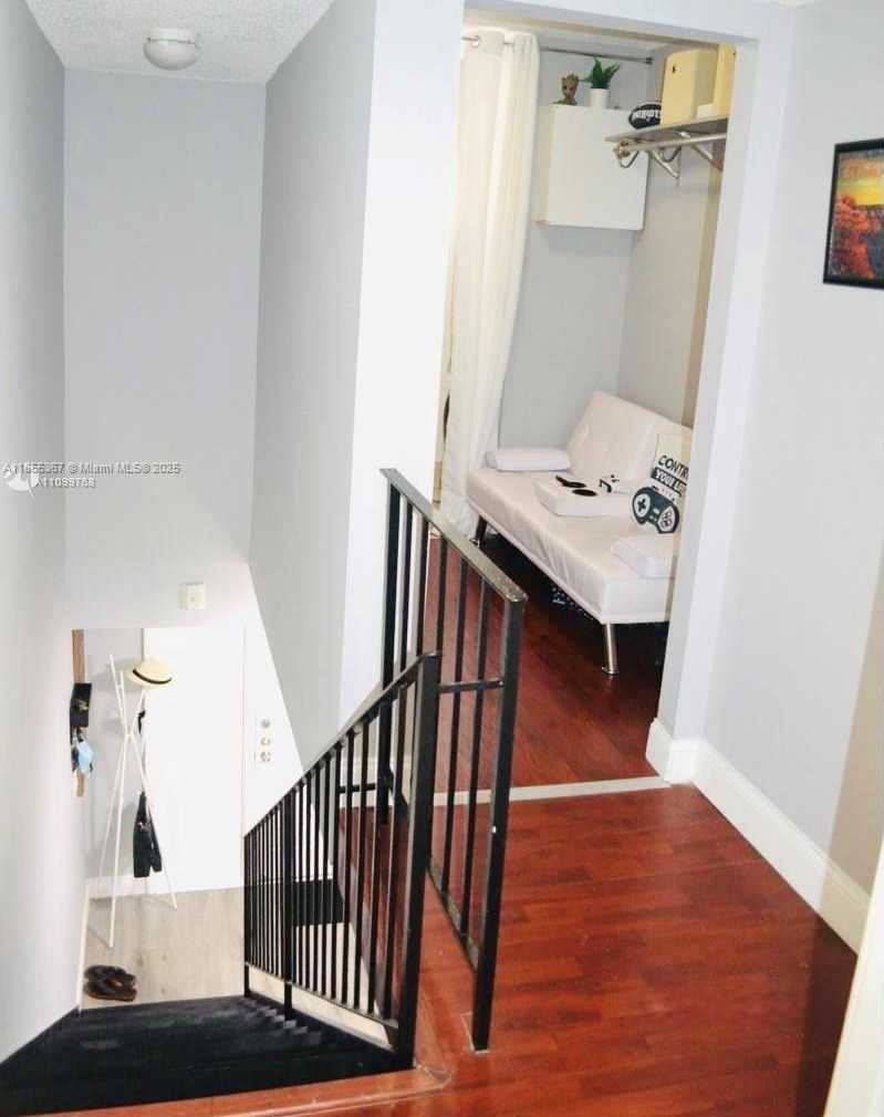 Small Image of 9367 FONTAINEBLEAU BLVD #G225, Miami Number 9