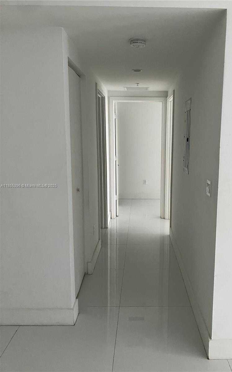 Small Image of 1010 SOUTH WEST 2ND AVE #1806, Miami Number 3