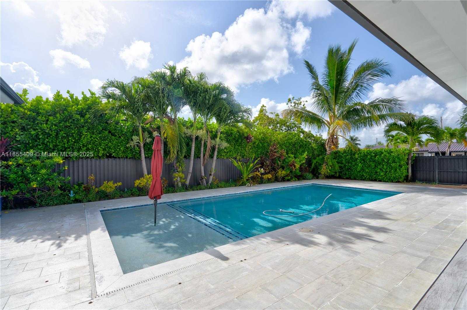 Small Image of 2521 SOUTH WEST 105TH AVE, Miami Number 10