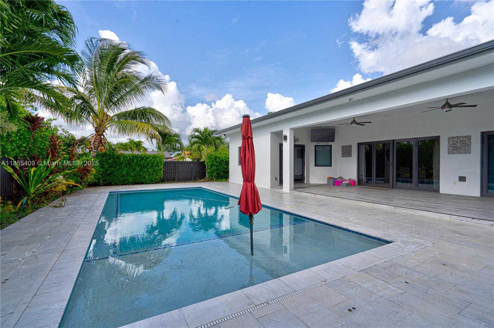 Small Image of 2521 SOUTH WEST 105TH AVE, Miami Number 12