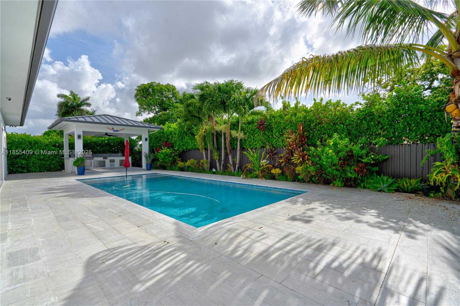 Small Image of 2521 SOUTH WEST 105TH AVE, Miami Number 15