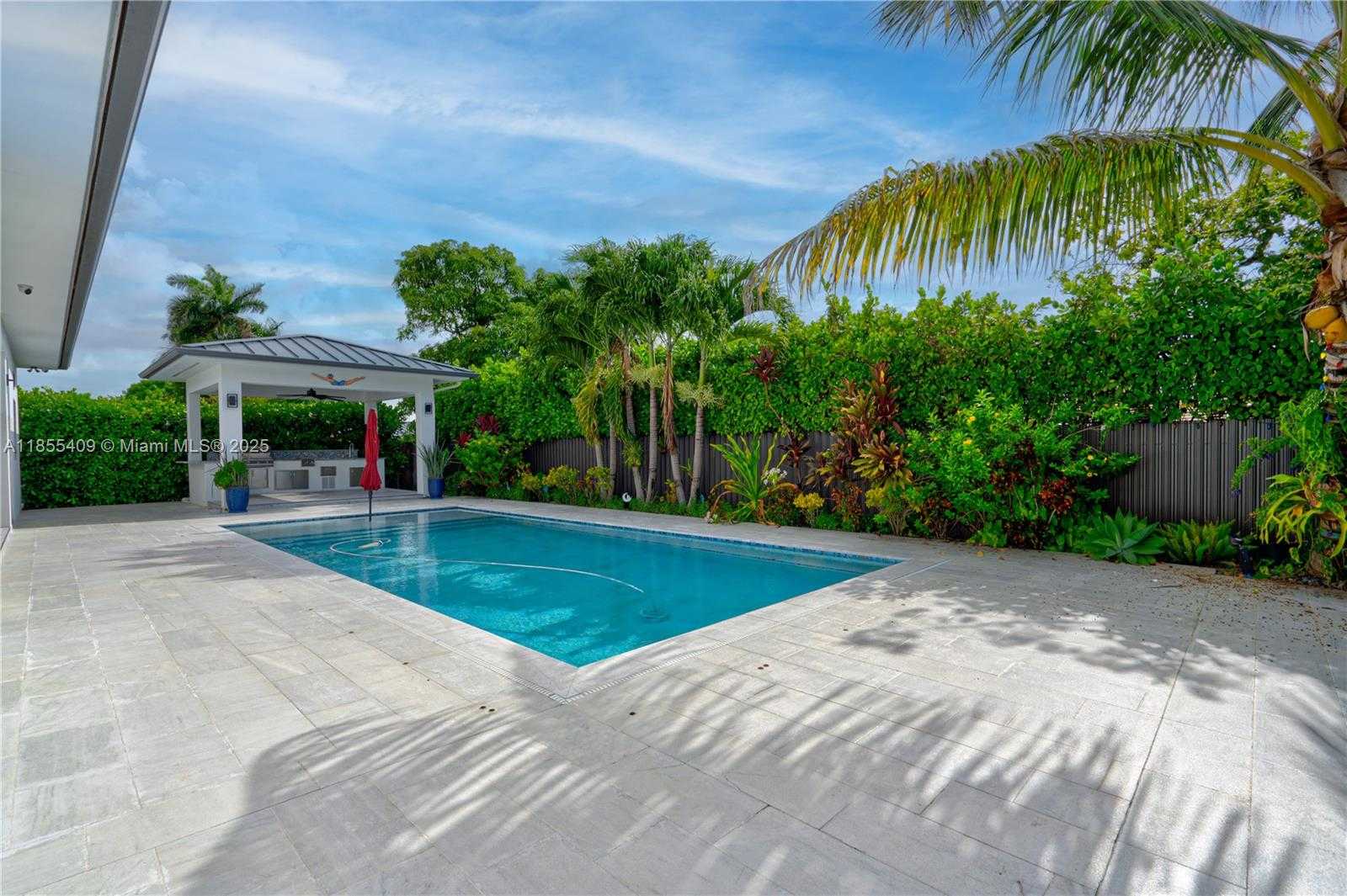 Small Image of 2521 SOUTH WEST 105TH AVE, Miami Number 16