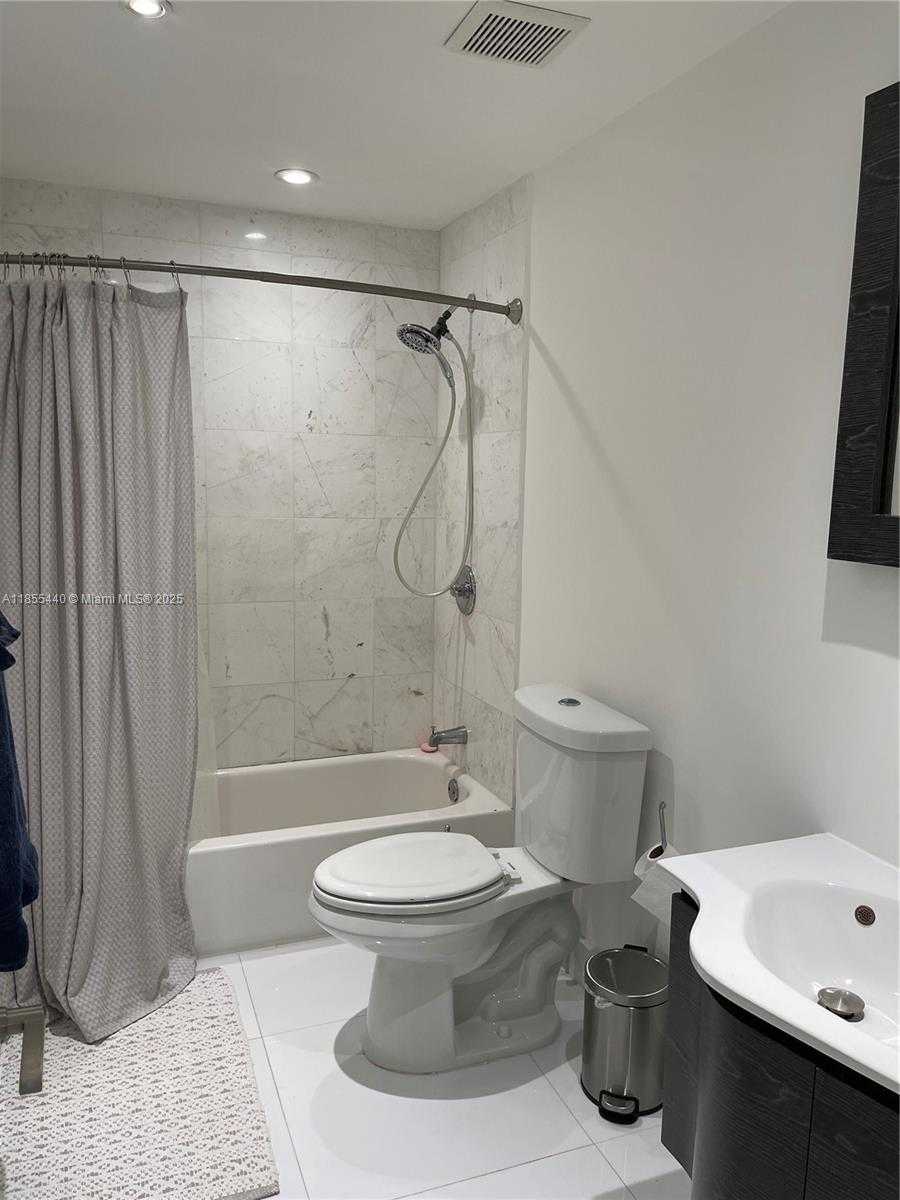 Small Image of 19390 COLLINS AVE #426, Sunny Isles Beach Number 14
