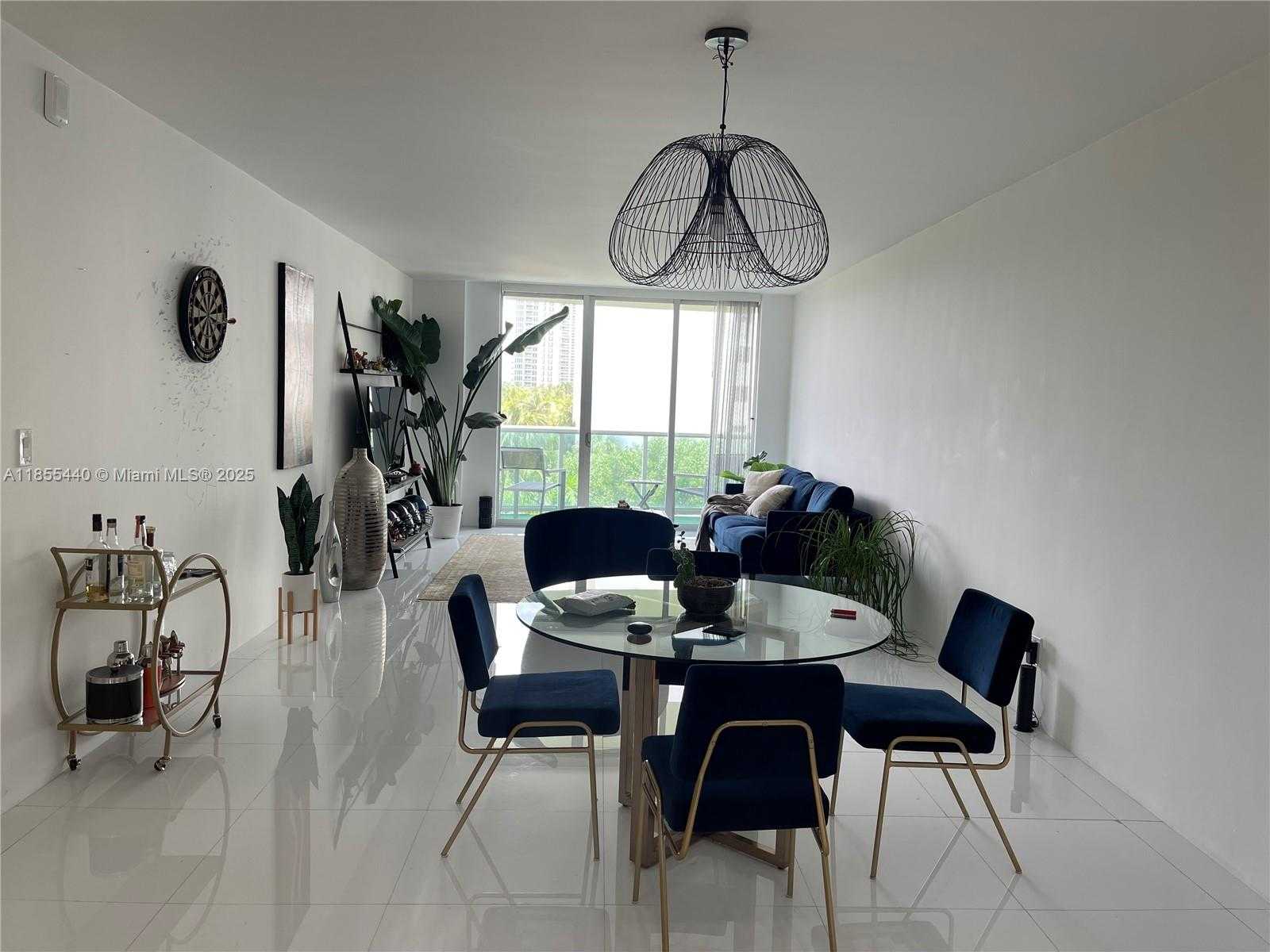 Small Image of 19390 COLLINS AVE #426, Sunny Isles Beach Number 4