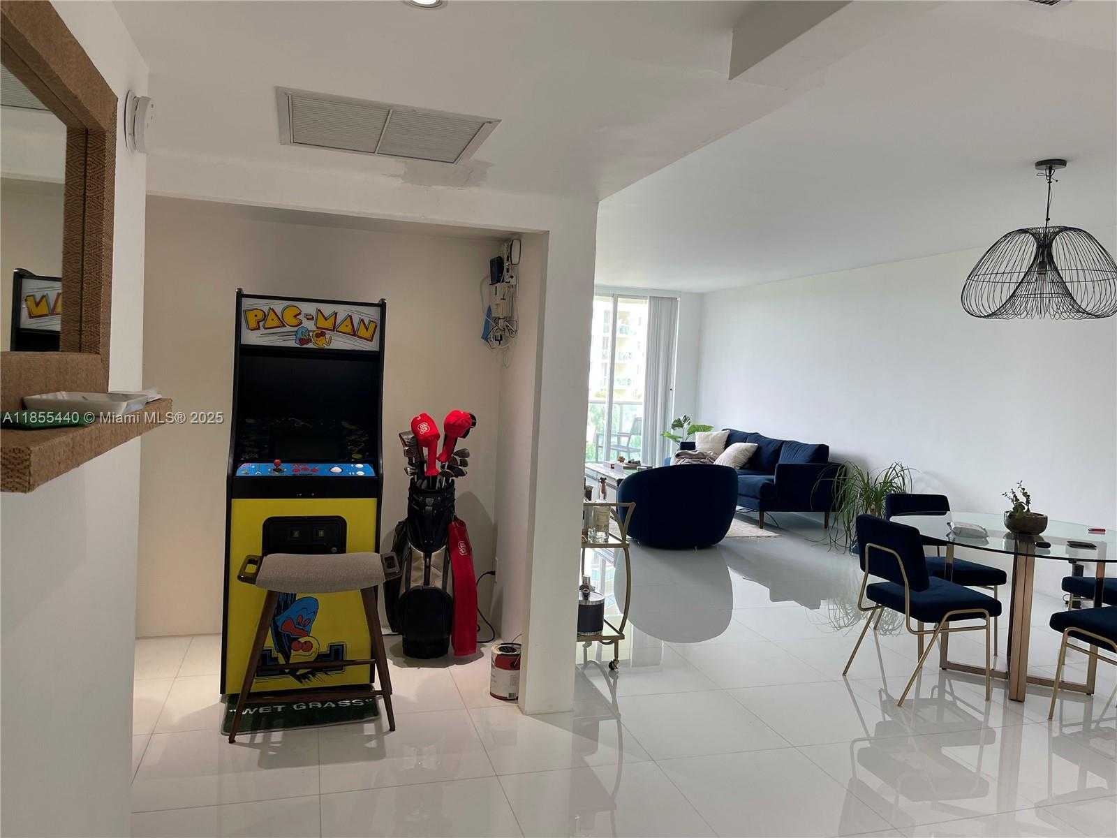 Small Image of 19390 COLLINS AVE #426, Sunny Isles Beach Number 5