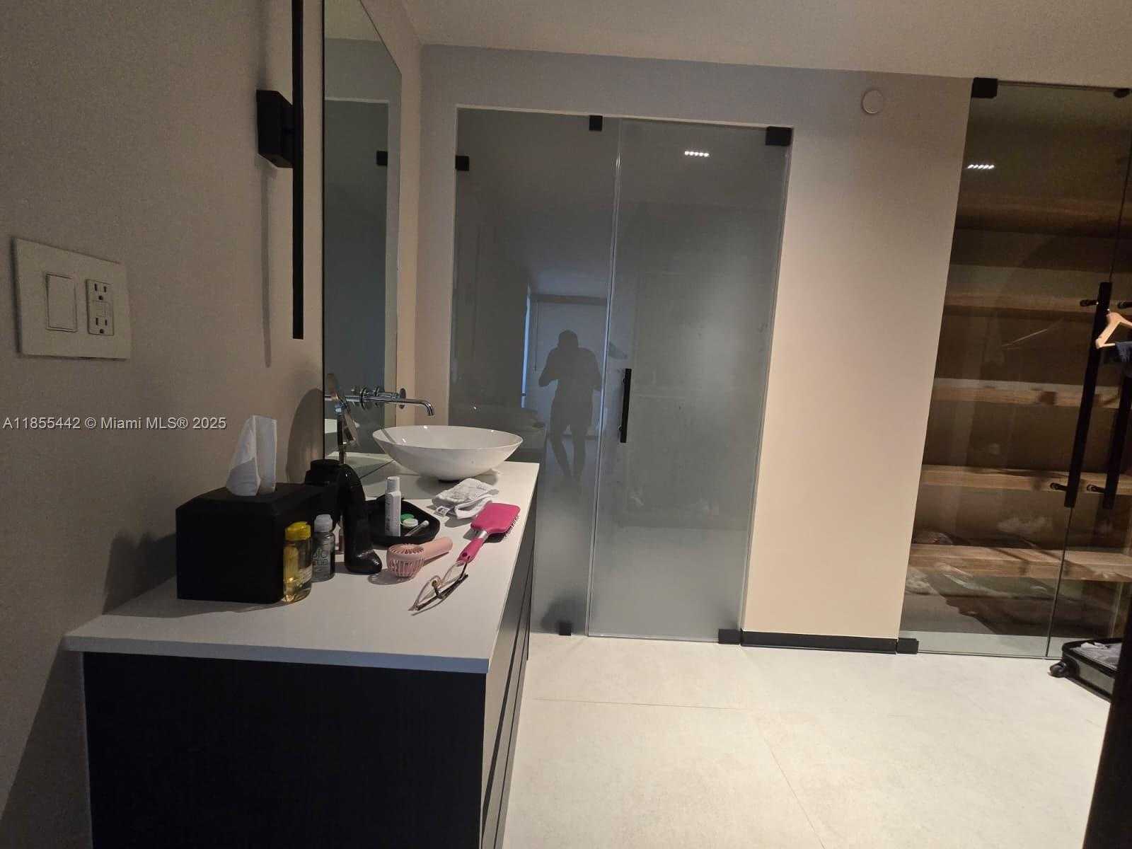 Small Image of 6820 INDIAN CREEK DR #6C, Miami Beach Number 8