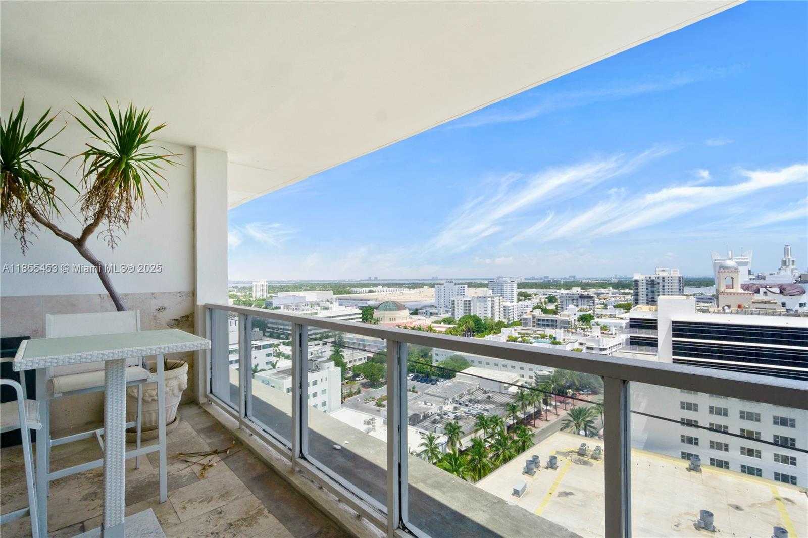 Small Image of 100 LINCOLN RD #PH8, Miami Beach Number 26