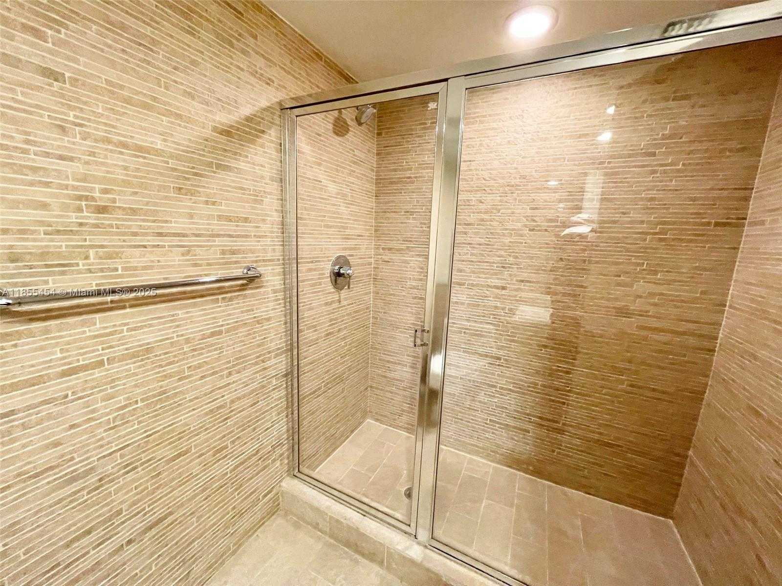 Small Image of 50 BISCAYNE BLVD #814, Miami Number 12