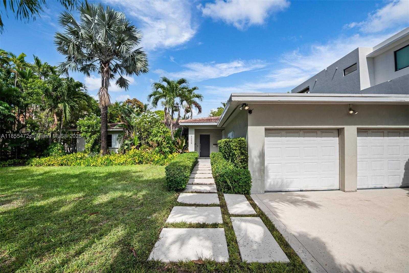 Small Image of 9250 BAY DR, Surfside Number 6