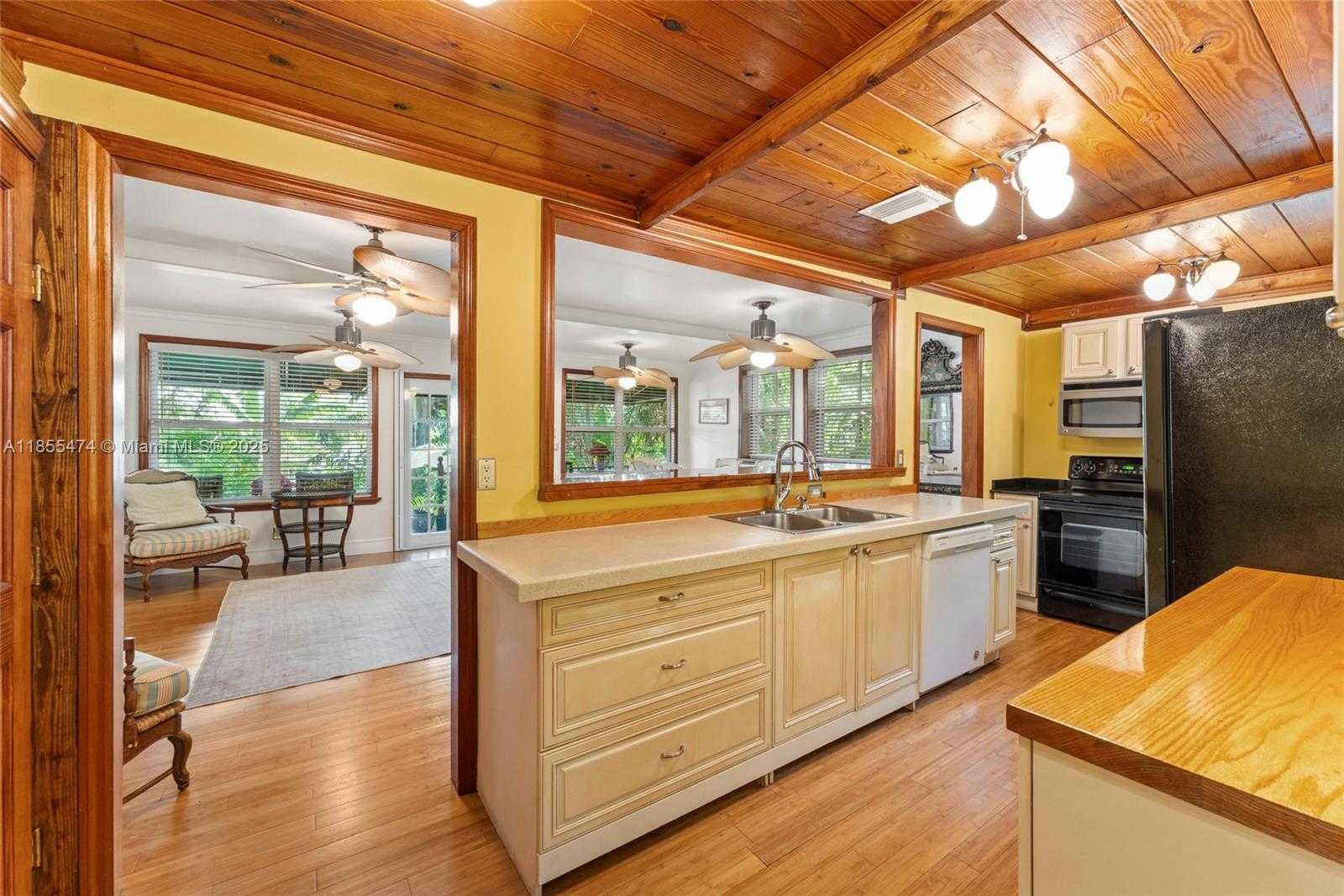 Small Image of 918 TEQUESTA ST, Fort Lauderdale Number 10