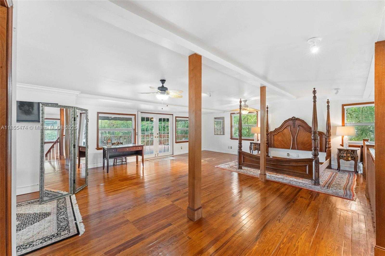 Small Image of 918 TEQUESTA ST, Fort Lauderdale Number 21