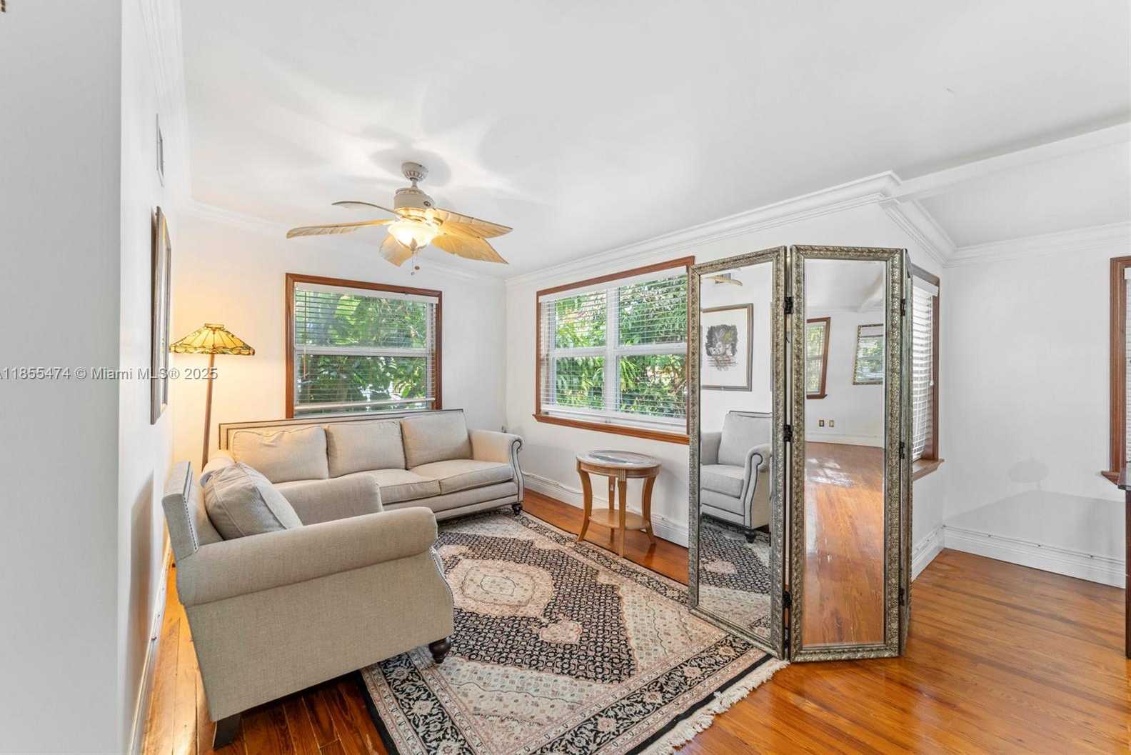 Small Image of 918 TEQUESTA ST, Fort Lauderdale Number 23
