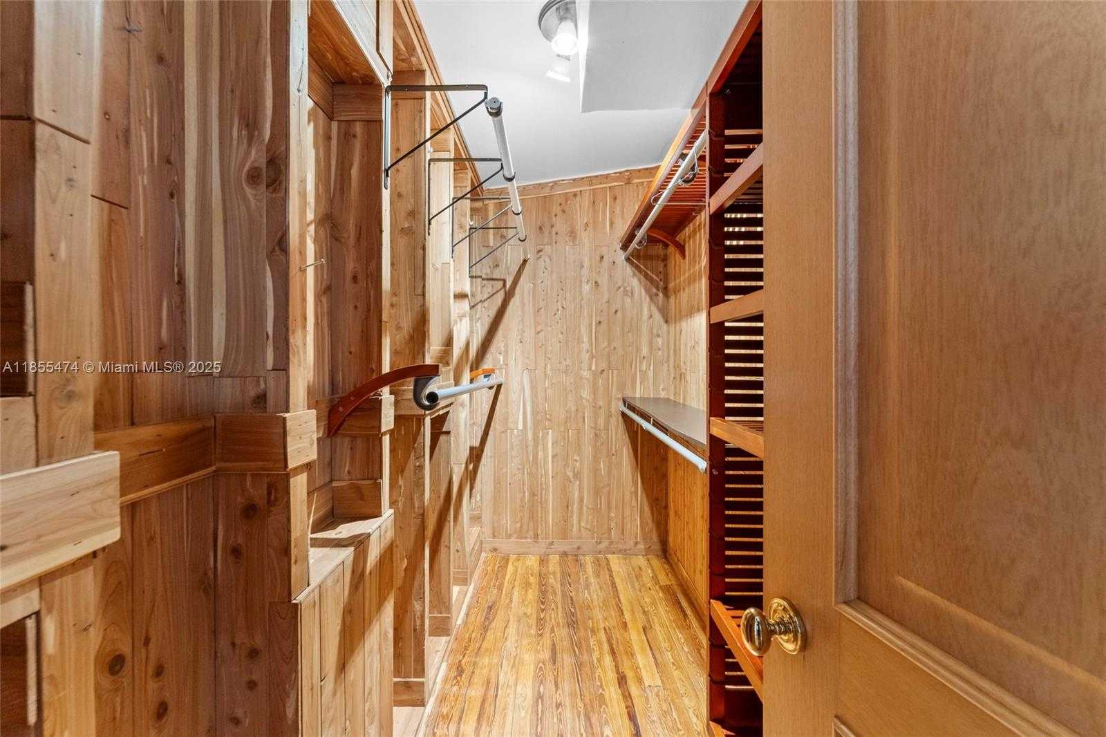 Small Image of 918 TEQUESTA ST, Fort Lauderdale Number 26