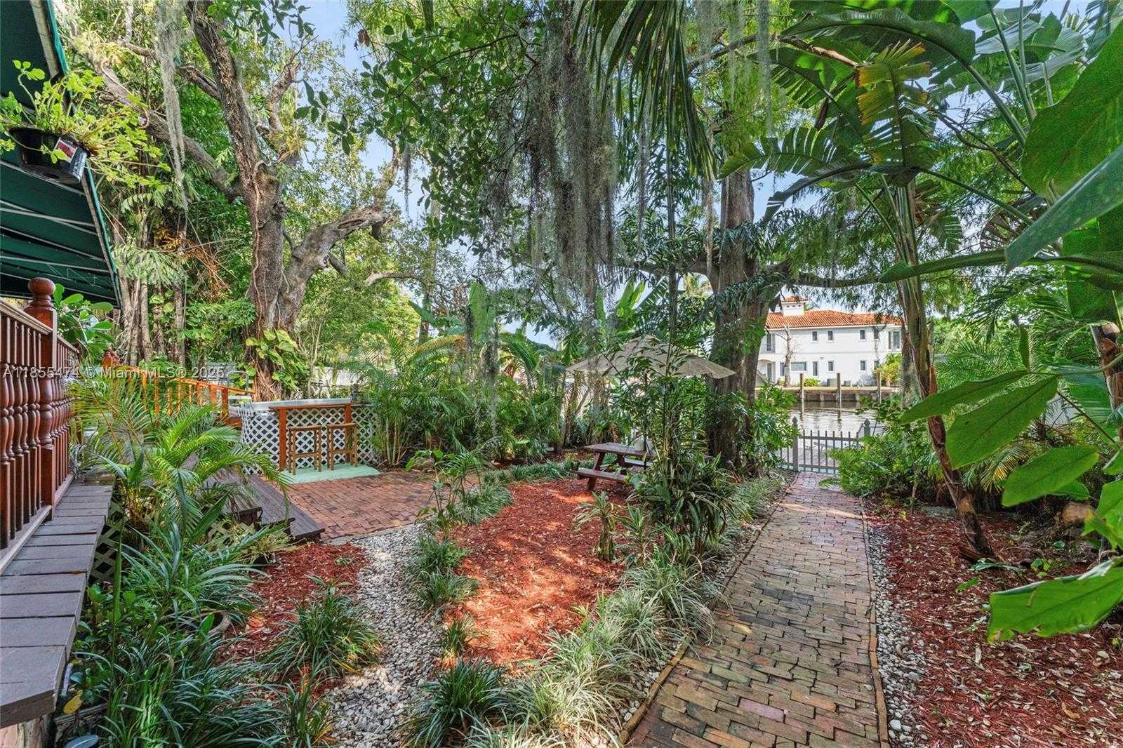 Small Image of 918 TEQUESTA ST, Fort Lauderdale Number 32