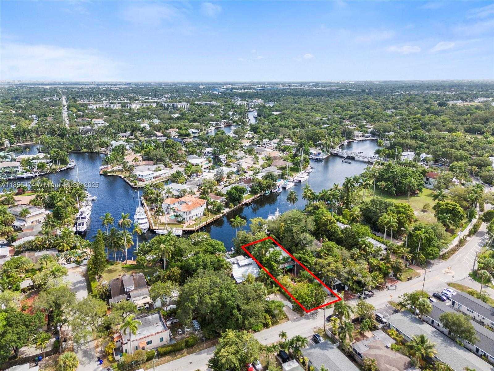Small Image of 918 TEQUESTA ST, Fort Lauderdale Number 34