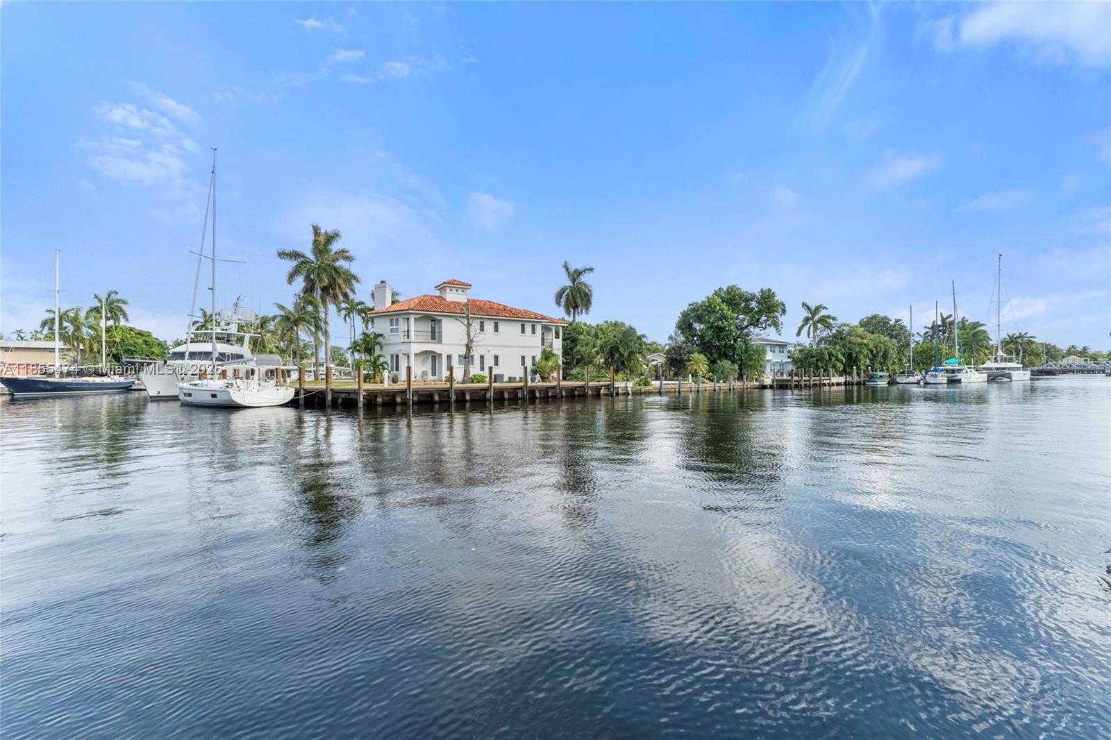 Small Image of 918 TEQUESTA ST, Fort Lauderdale Number 35