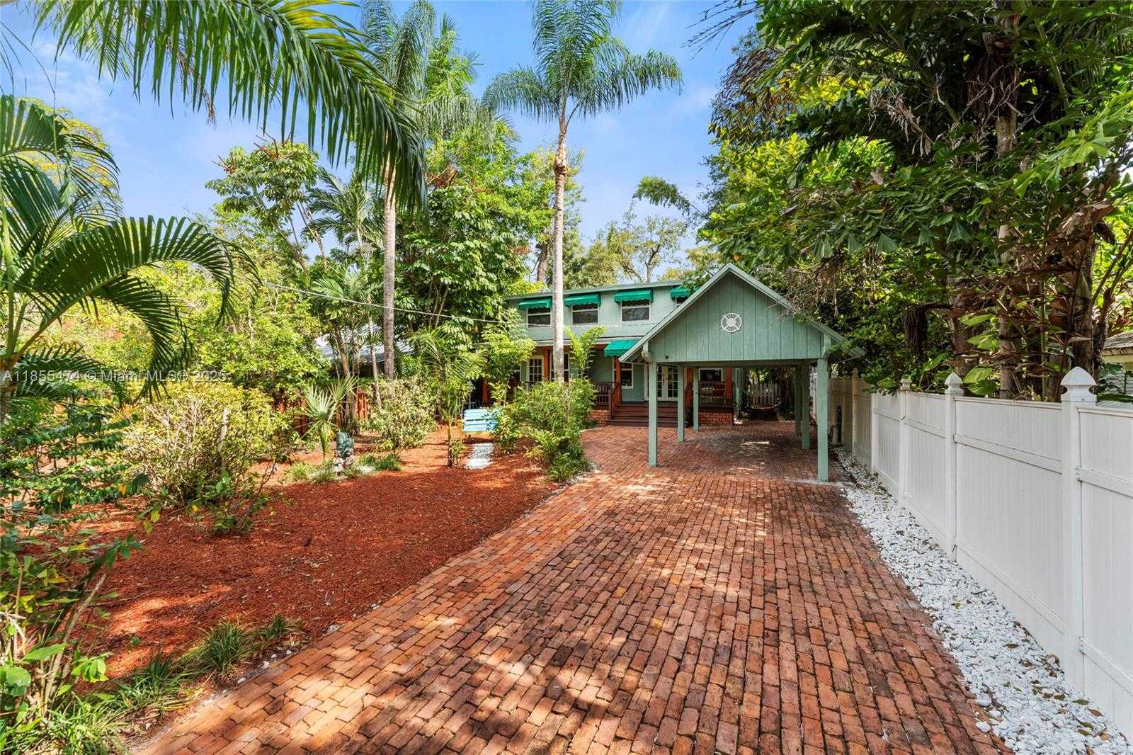 Small Image of 918 TEQUESTA ST, Fort Lauderdale Number 4