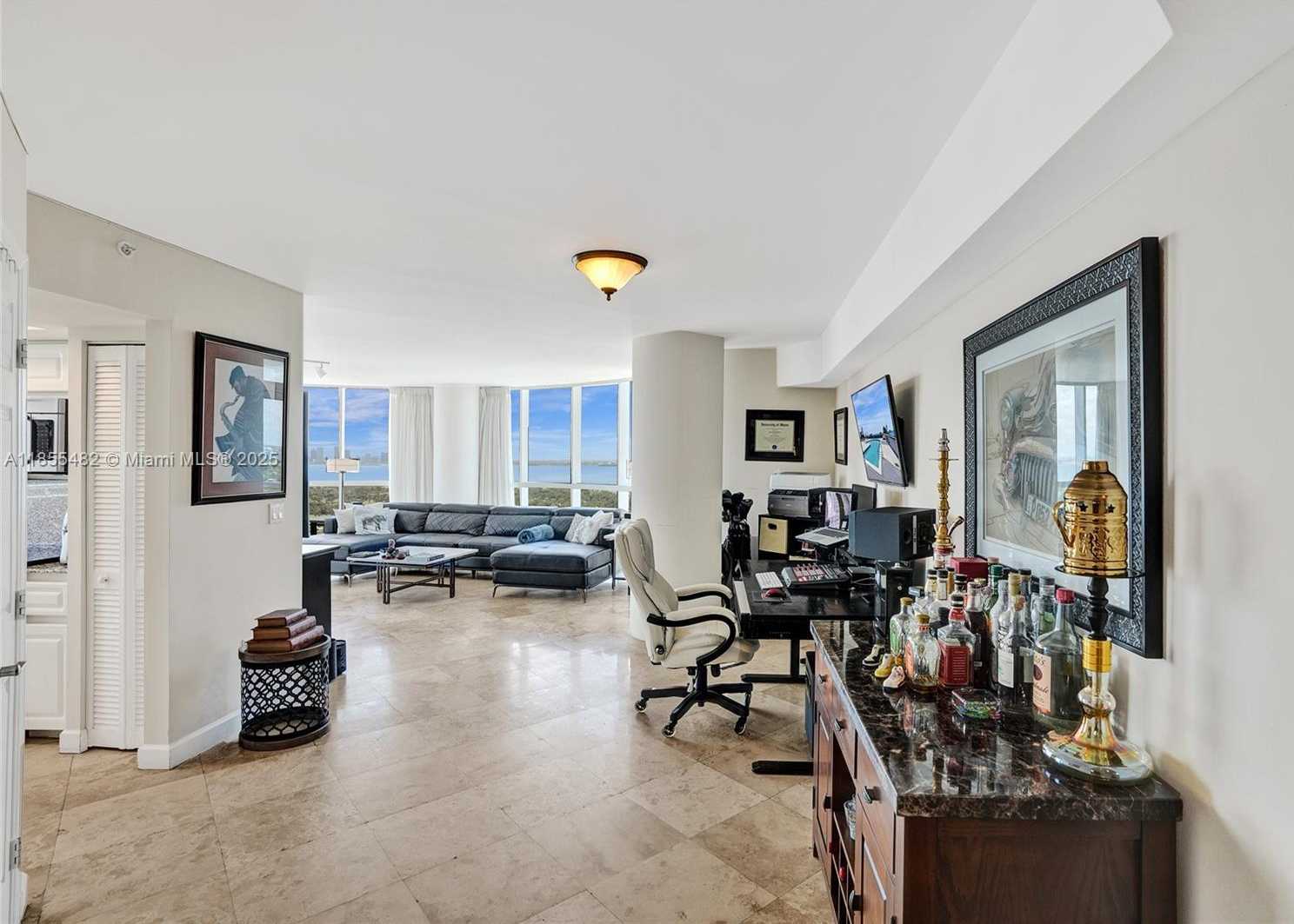 Small Image of 6301 COLLINS AVE #2805, Miami Beach Number 27