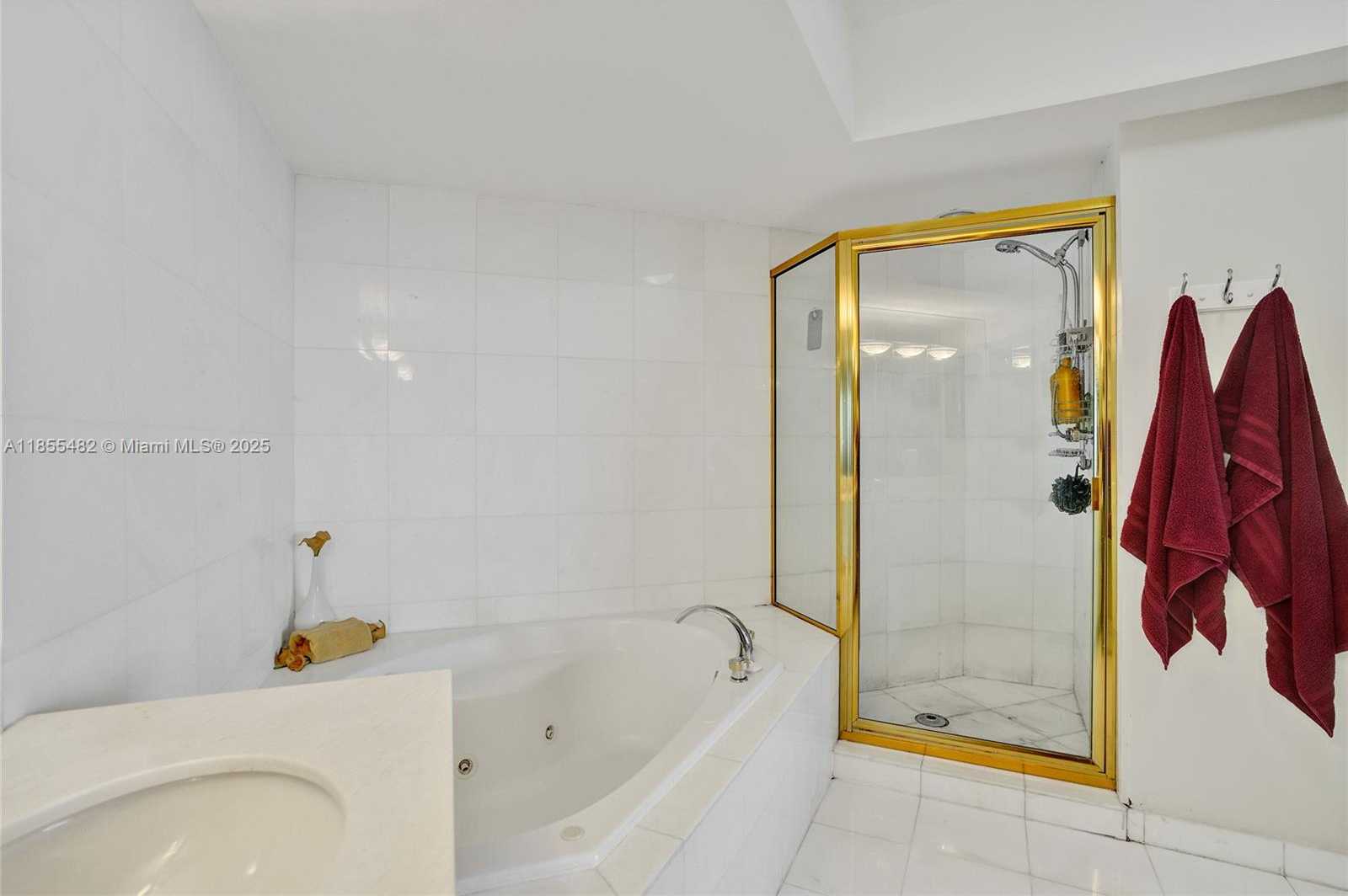 Small Image of 6301 COLLINS AVE #2805, Miami Beach Number 46