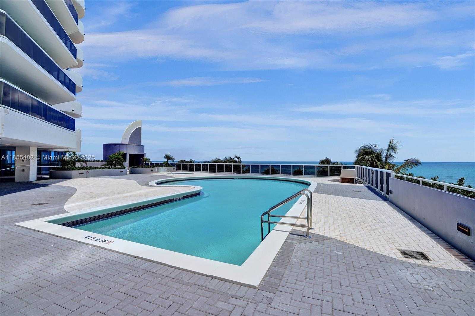Small Image of 6301 COLLINS AVE #2805, Miami Beach Number 55