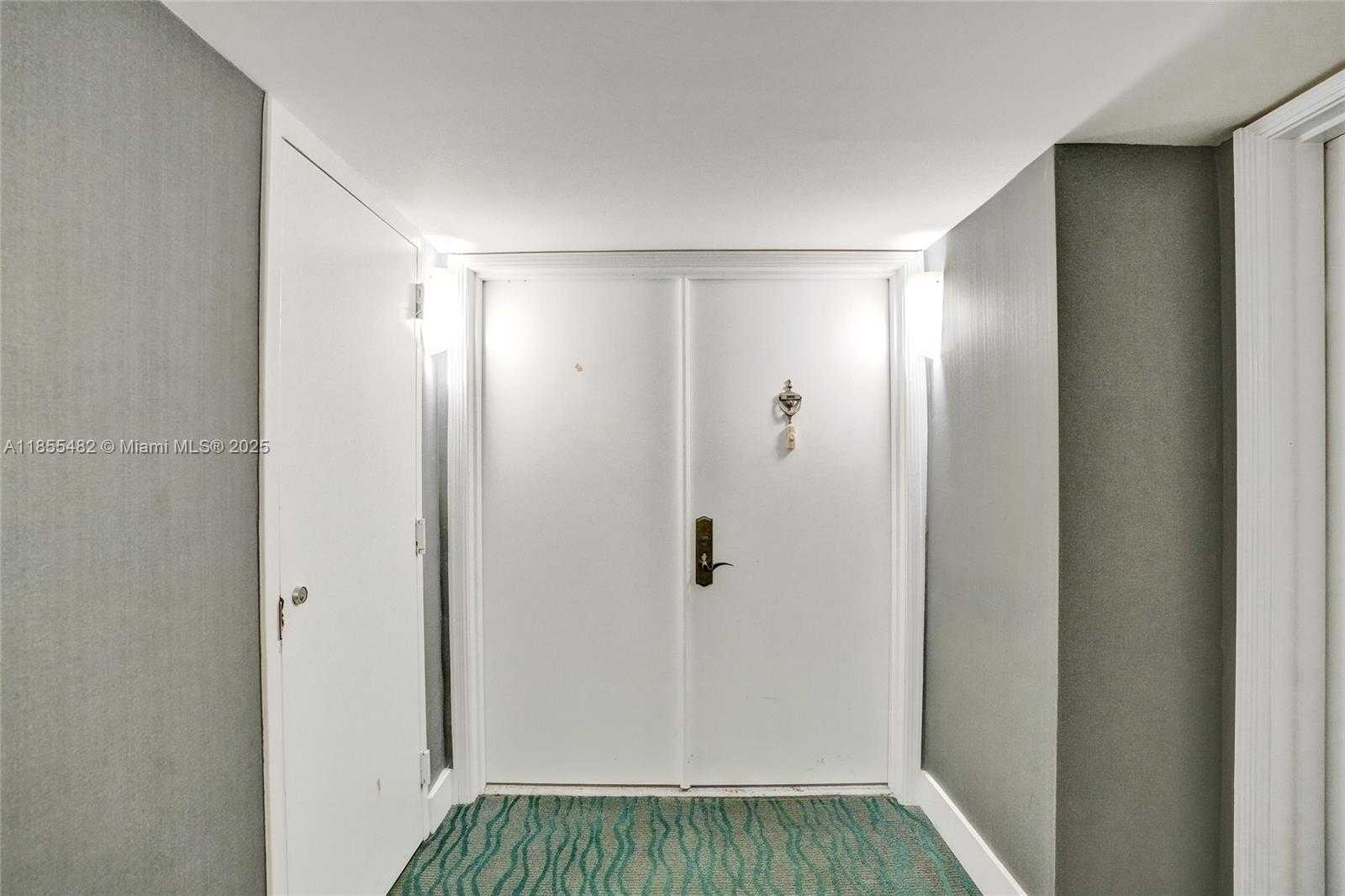 Small Image of 6301 COLLINS AVE #2805, Miami Beach Number 7