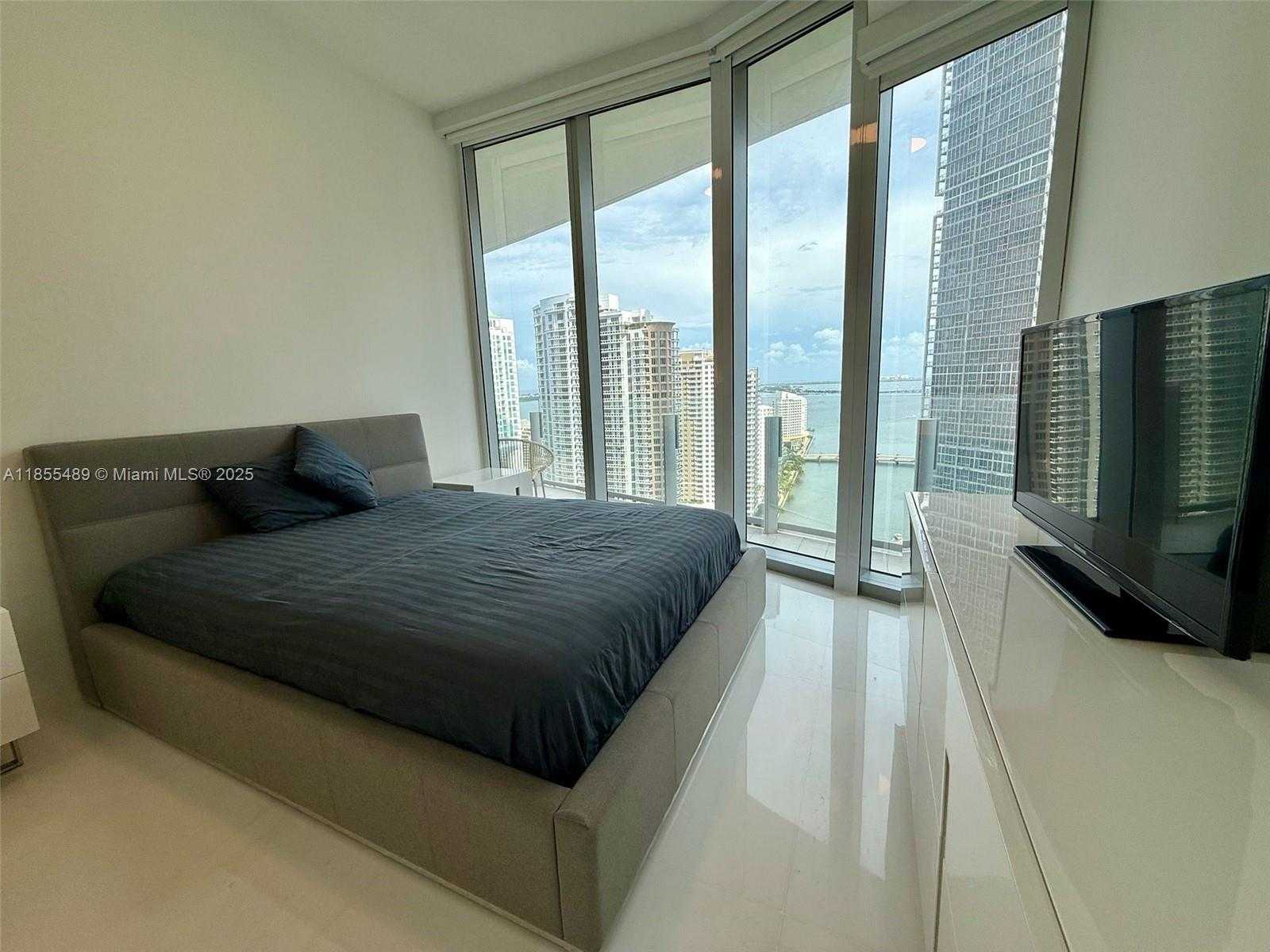 Small Image of 300 BISCAYNE BLVD WAY #2706, Miami Number 10