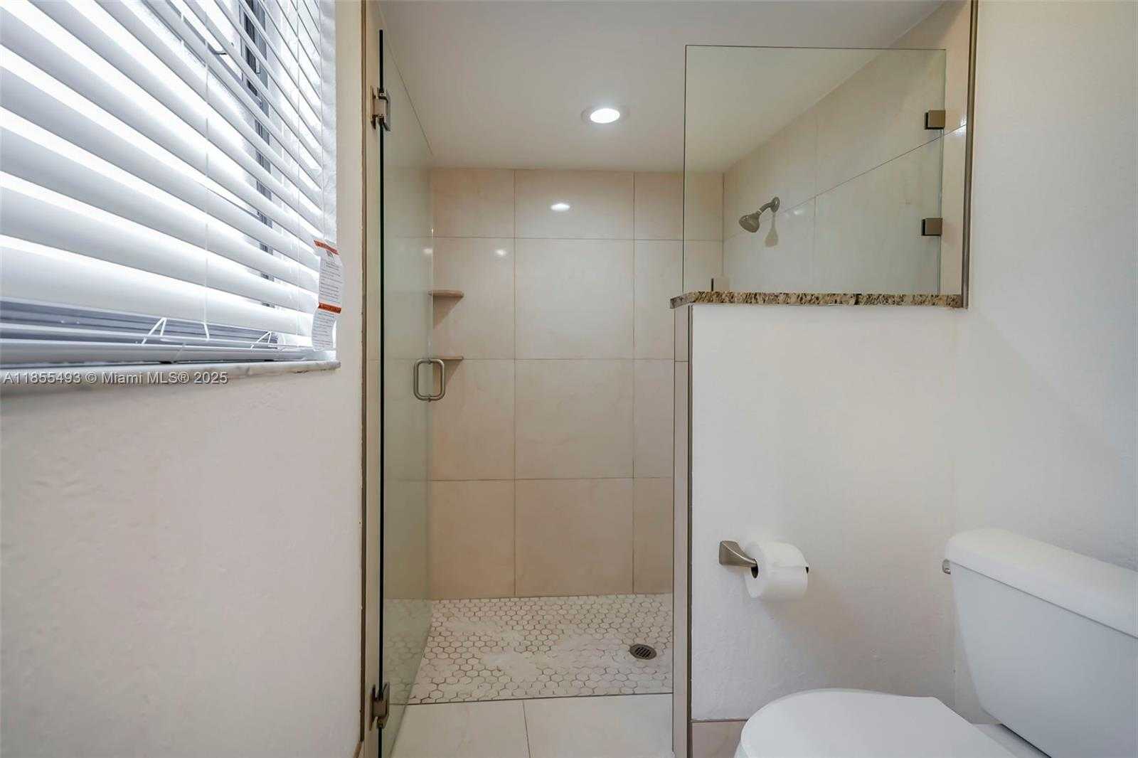 Small Image of 6955 NORTH WEST 18TH ST, Margate Number 11