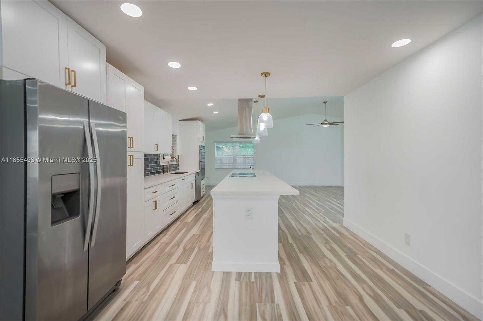 Small Image of 6955 NORTH WEST 18TH ST, Margate Number 12