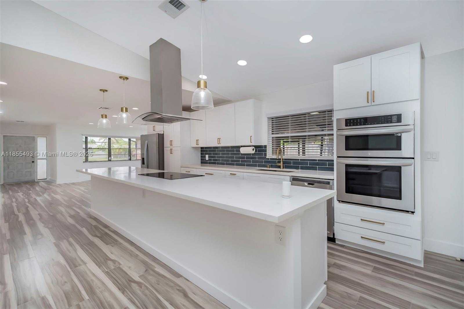 Small Image of 6955 NORTH WEST 18TH ST, Margate Number 14