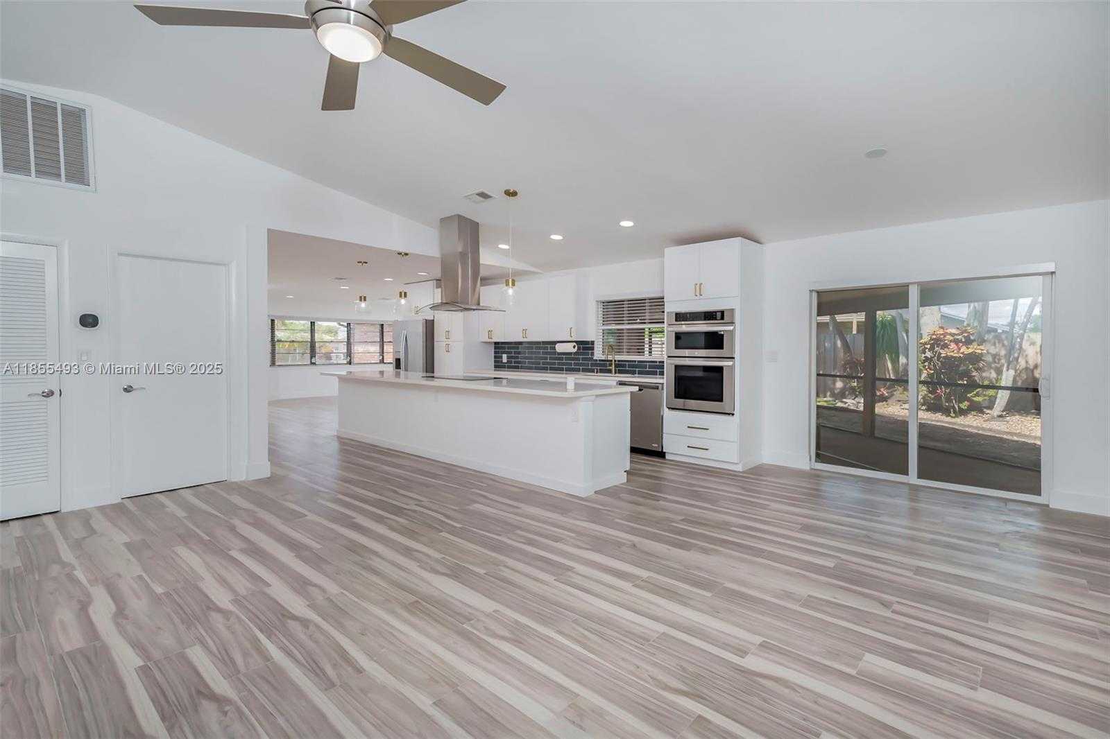 Small Image of 6955 NORTH WEST 18TH ST, Margate Number 15