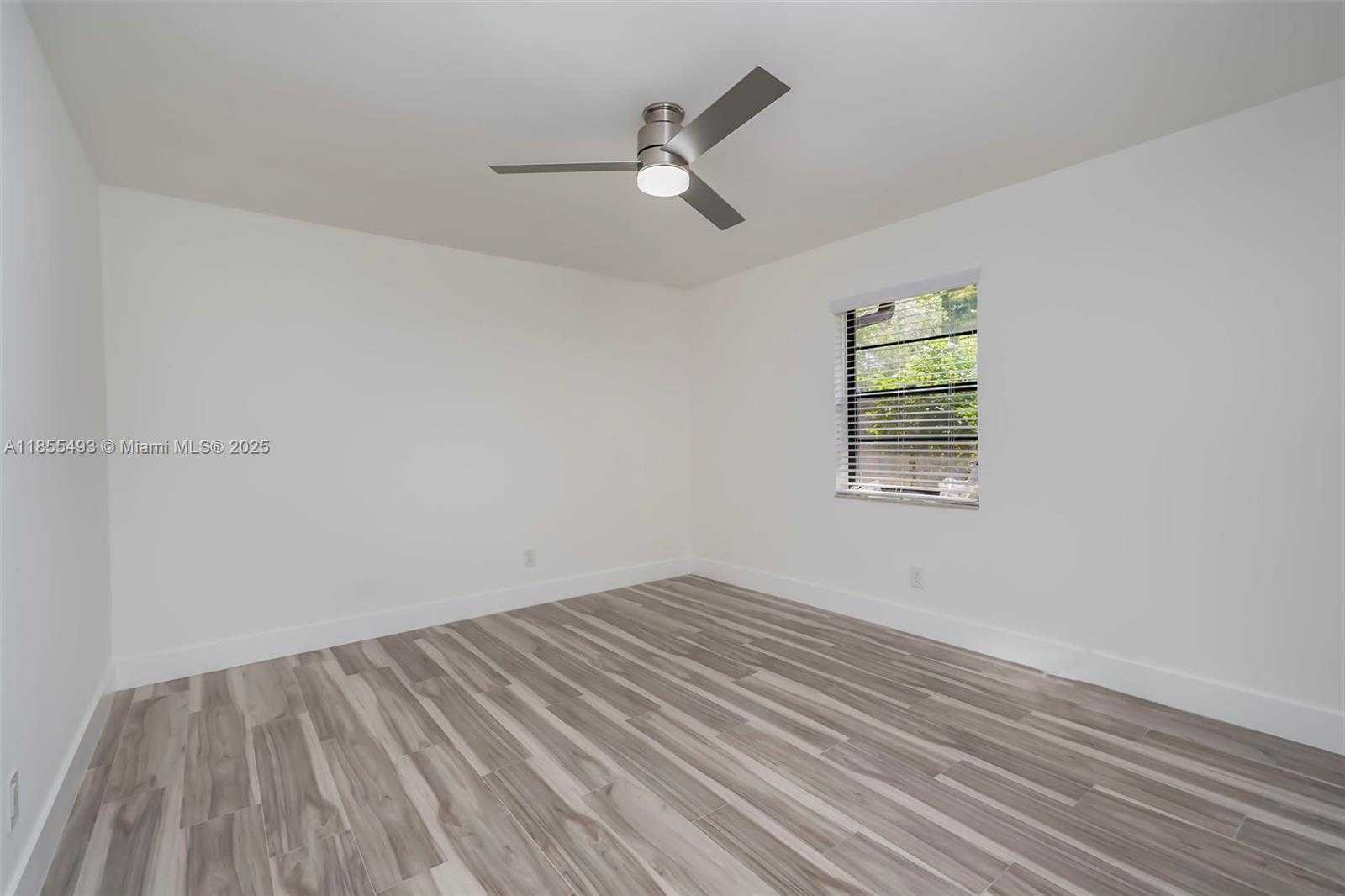 Small Image of 6955 NORTH WEST 18TH ST, Margate Number 19