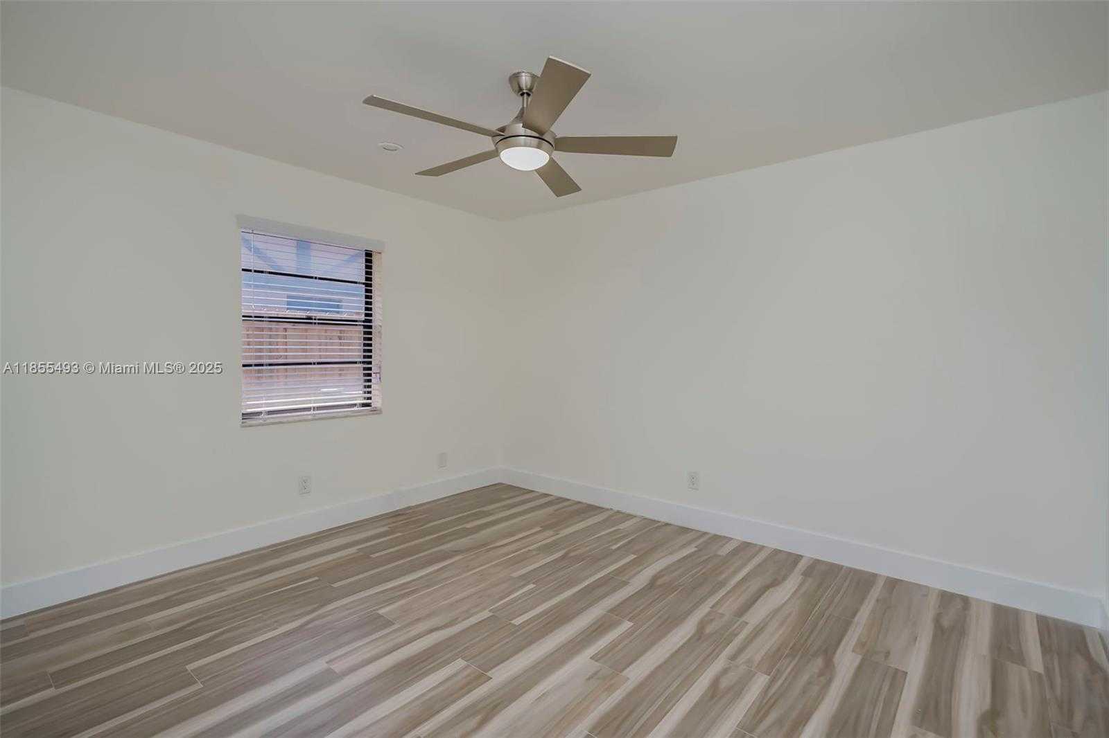Small Image of 6955 NORTH WEST 18TH ST, Margate Number 20