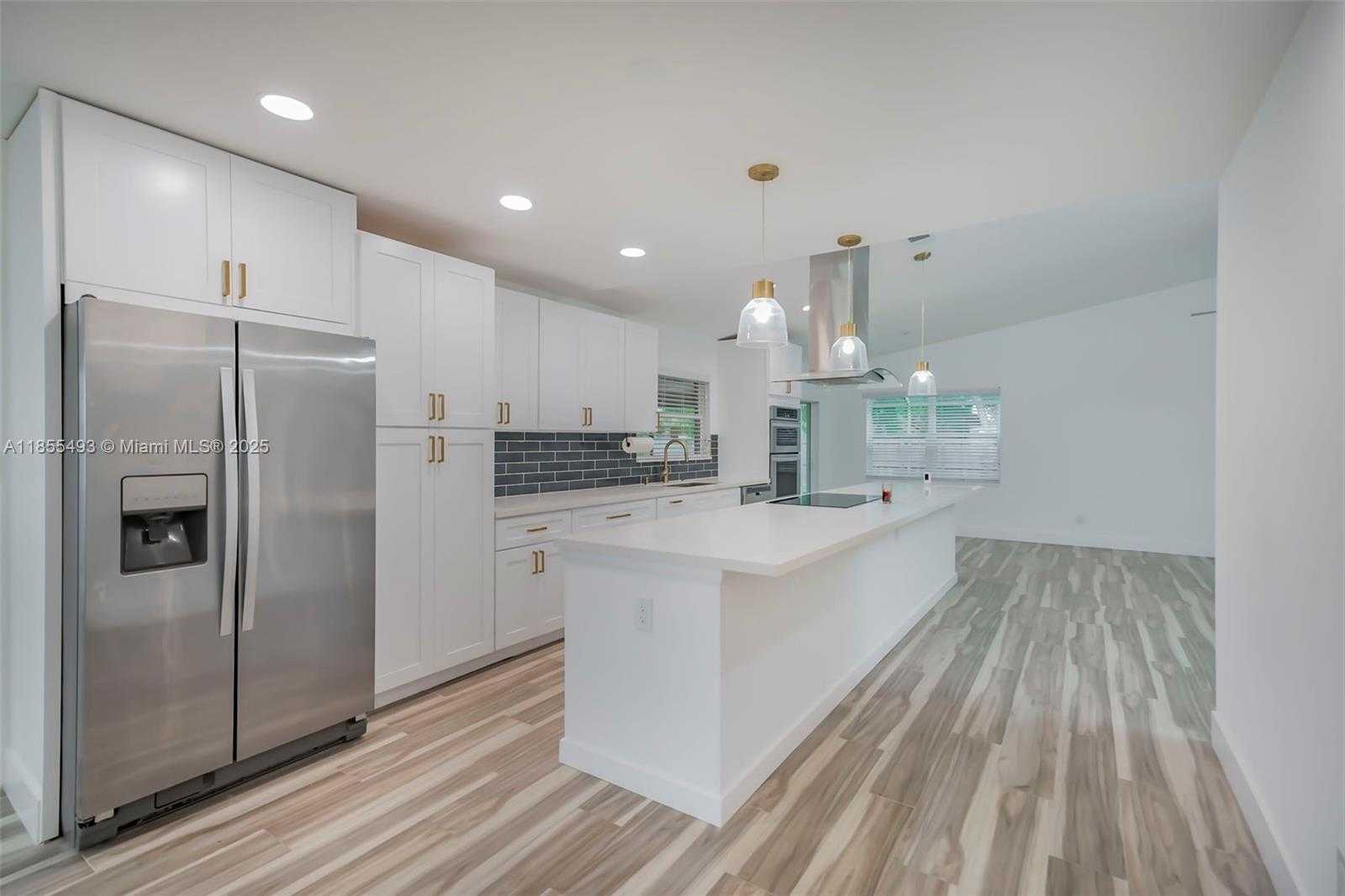 Small Image of 6955 NORTH WEST 18TH ST, Margate Number 3