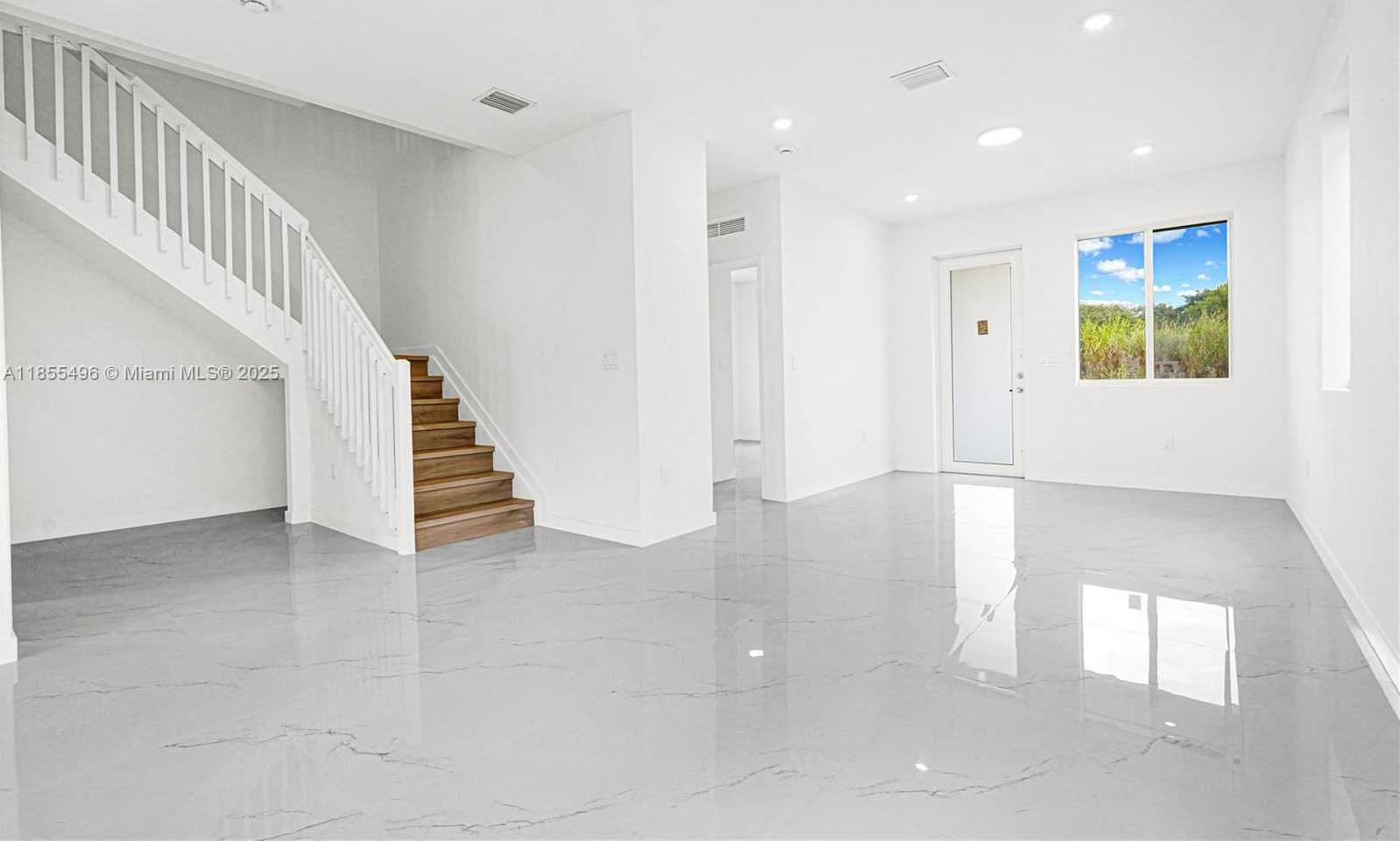 Small Image of 22469 SW 125th Ave, Goulds, FL 33170, USA Number 4