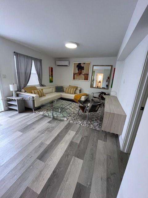 Small Image of 1007 S 21 AVENUE #3, Hollywood Number 2