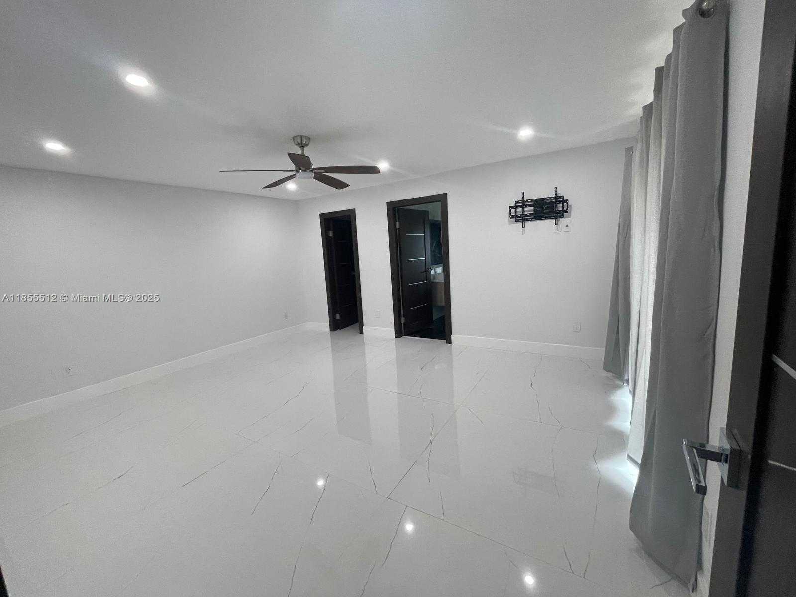 Small Image of 2721 SOUTH WEST 130TH AVE, Miami Number 15