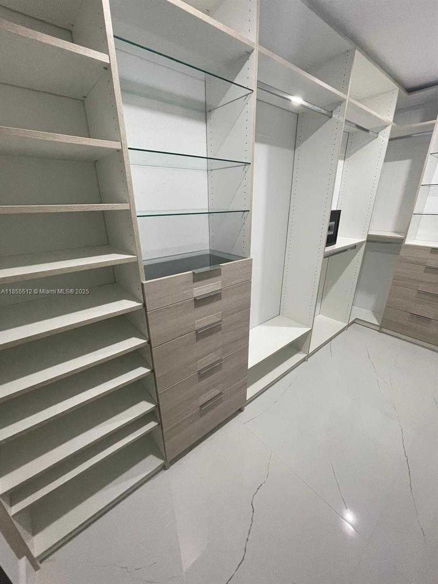 Small Image of 2721 SOUTH WEST 130TH AVE, Miami Number 16