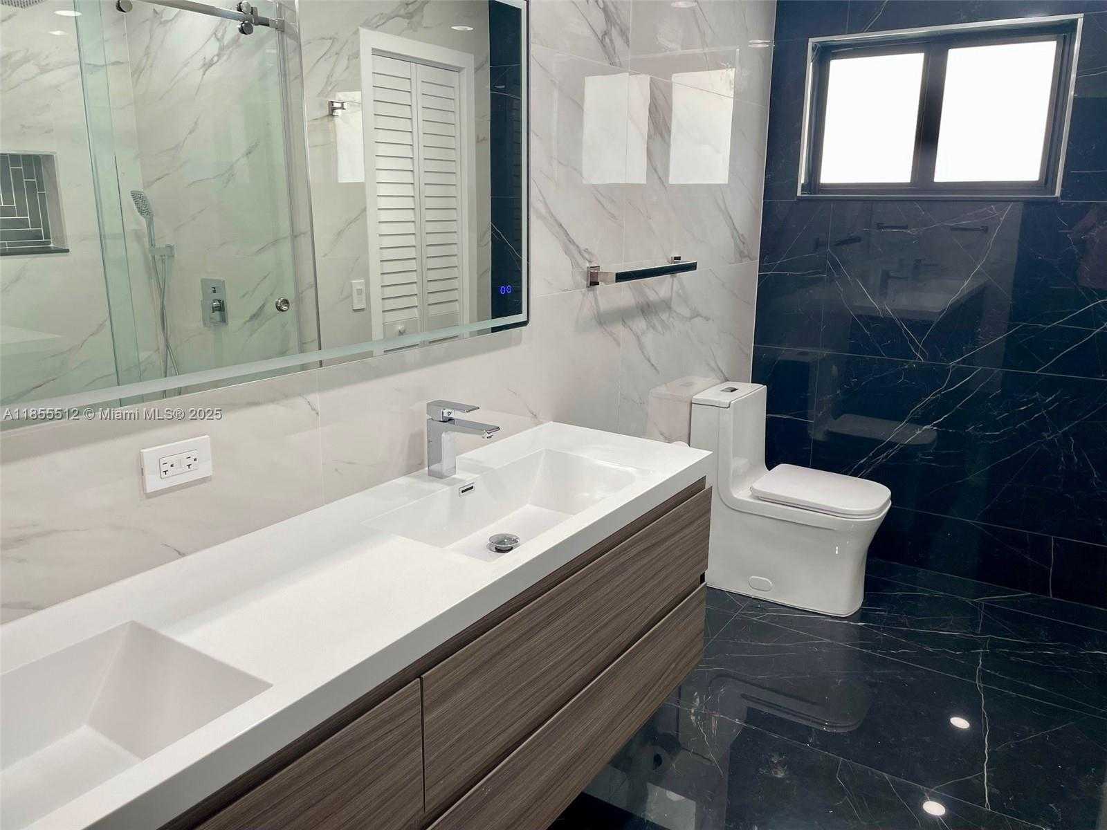 Small Image of 2721 SOUTH WEST 130TH AVE, Miami Number 21