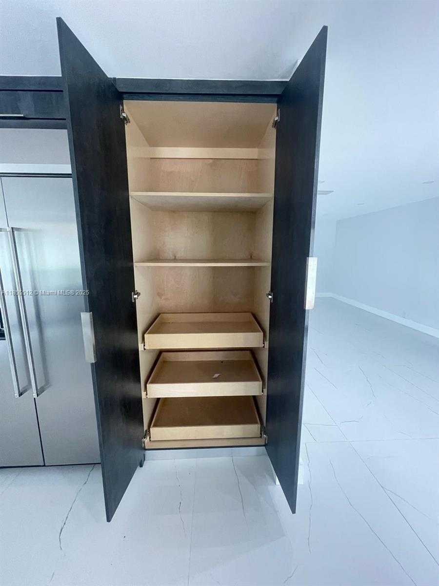Small Image of 2721 SOUTH WEST 130TH AVE, Miami Number 28