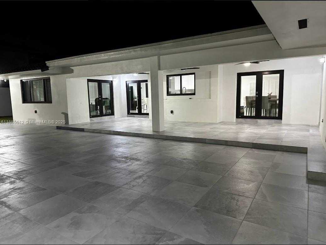 Small Image of 2721 SOUTH WEST 130TH AVE, Miami Number 44