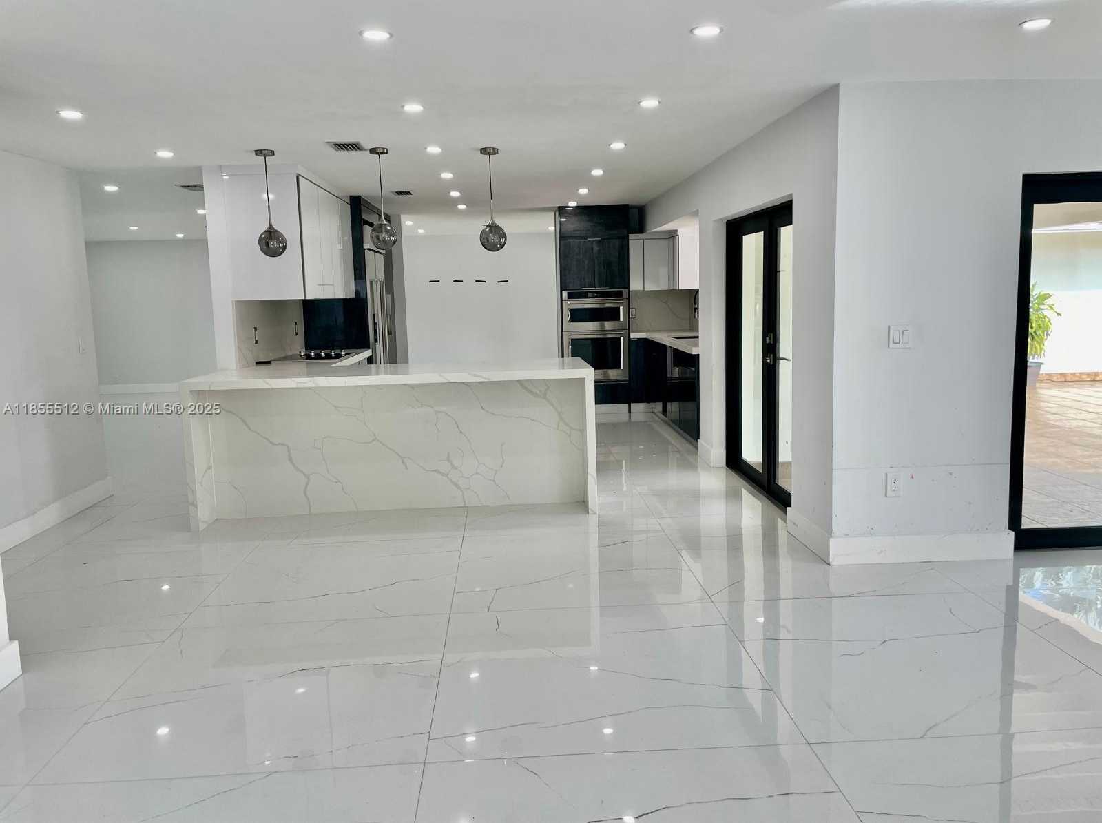 Small Image of 2721 SOUTH WEST 130TH AVE, Miami Number 5