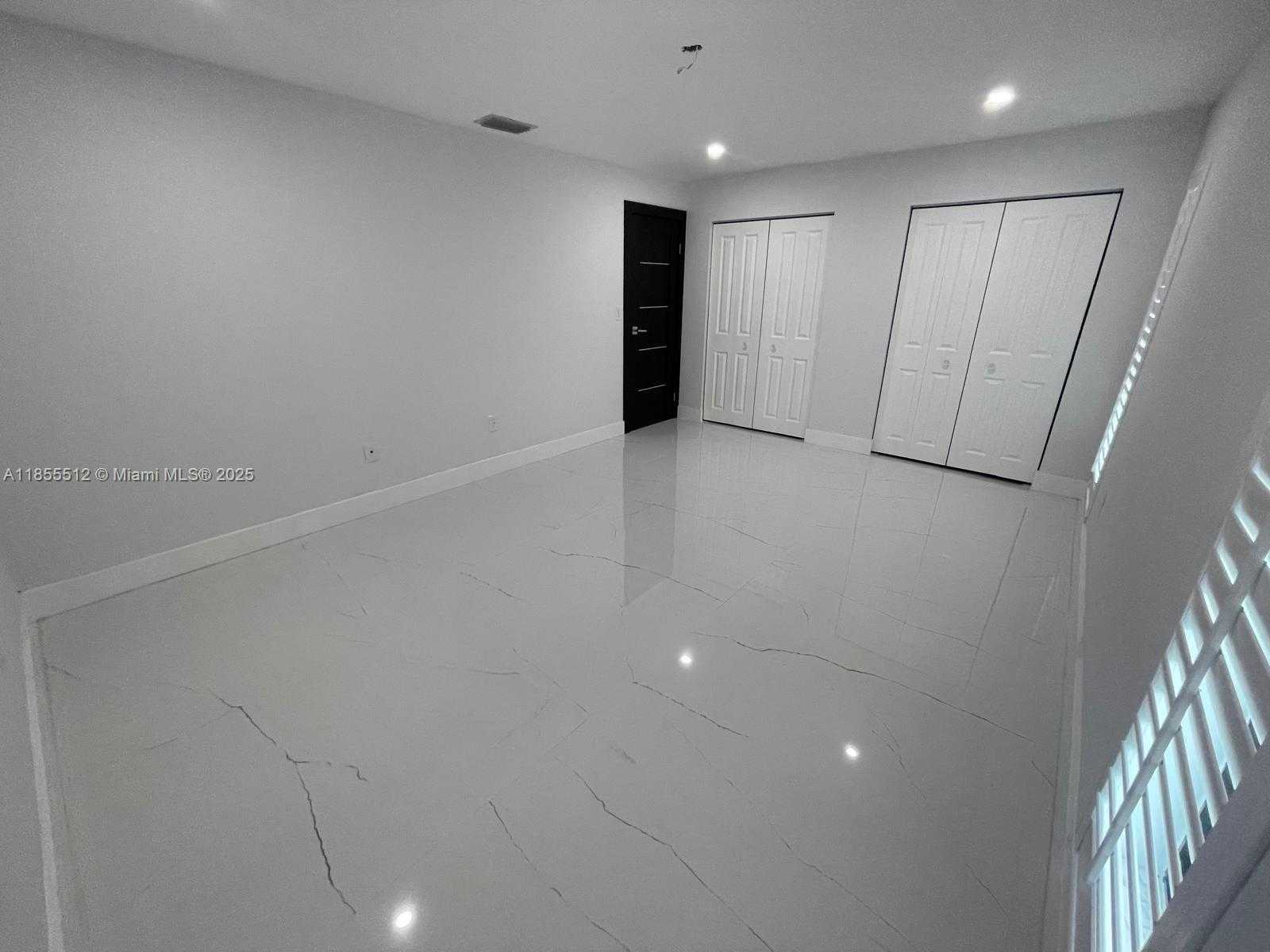 Small Image of 2721 SOUTH WEST 130TH AVE, Miami Number 9