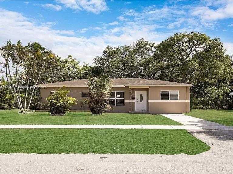 Small Image of 3310 AUBURN BLVD #B, Fort Lauderdale Number 21