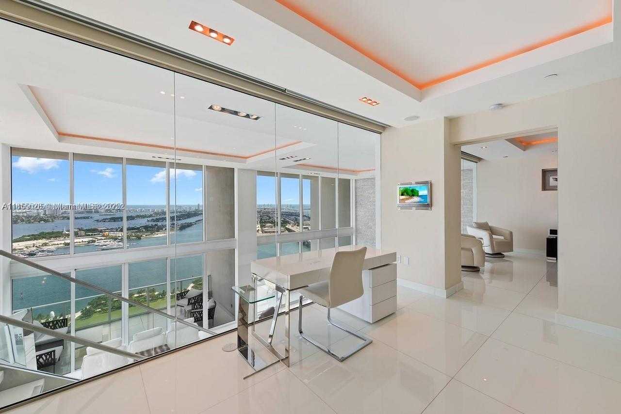 Small Image of 1040 BISCAYNE BLVD #4403, Miami Number 14