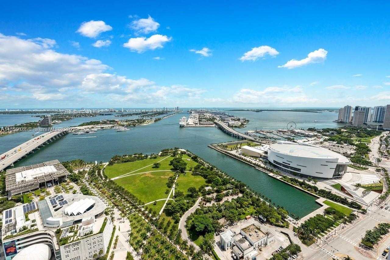 Small Image of 1040 BISCAYNE BLVD #4403, Miami Number 29