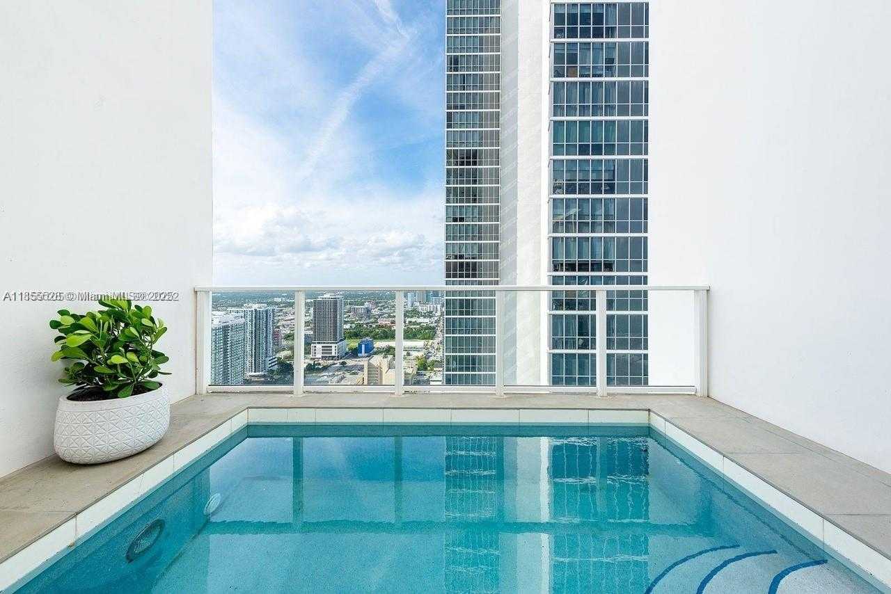 Small Image of 1040 BISCAYNE BLVD #4403, Miami Number 30