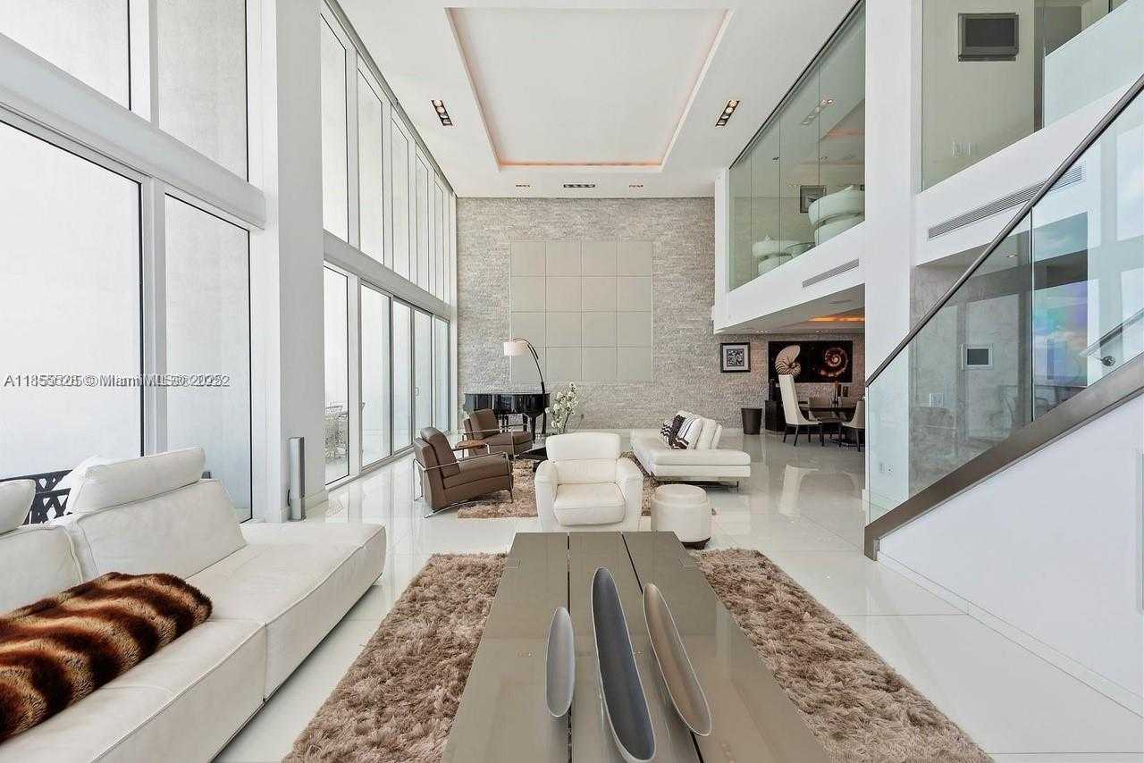 Small Image of 1040 BISCAYNE BLVD #4403, Miami Number 7