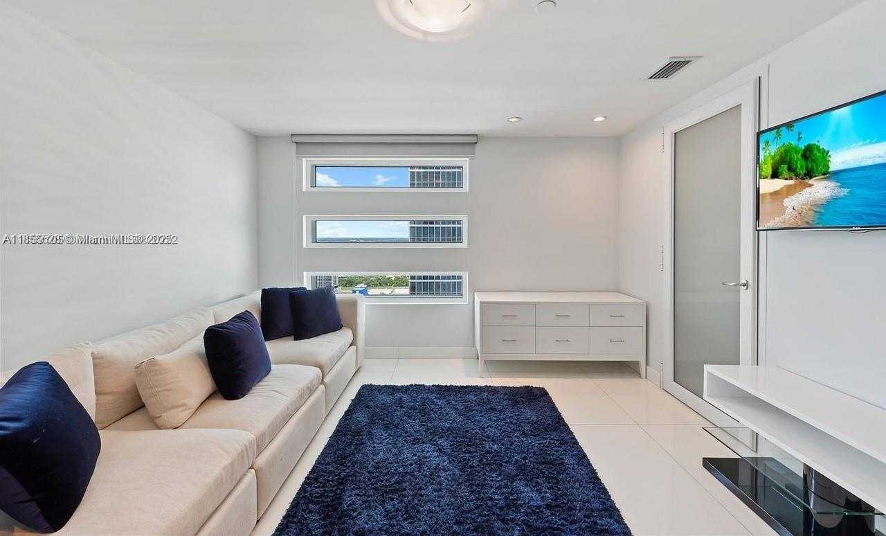Small Image of 1040 BISCAYNE BLVD #4403, Miami Number 9