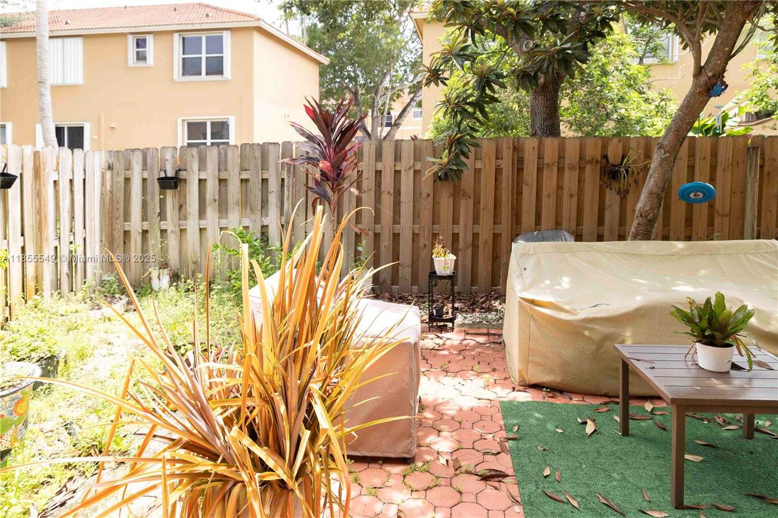 Small Image of 873 NORTH WEST 135TH AVE, Pembroke Pines Number 27