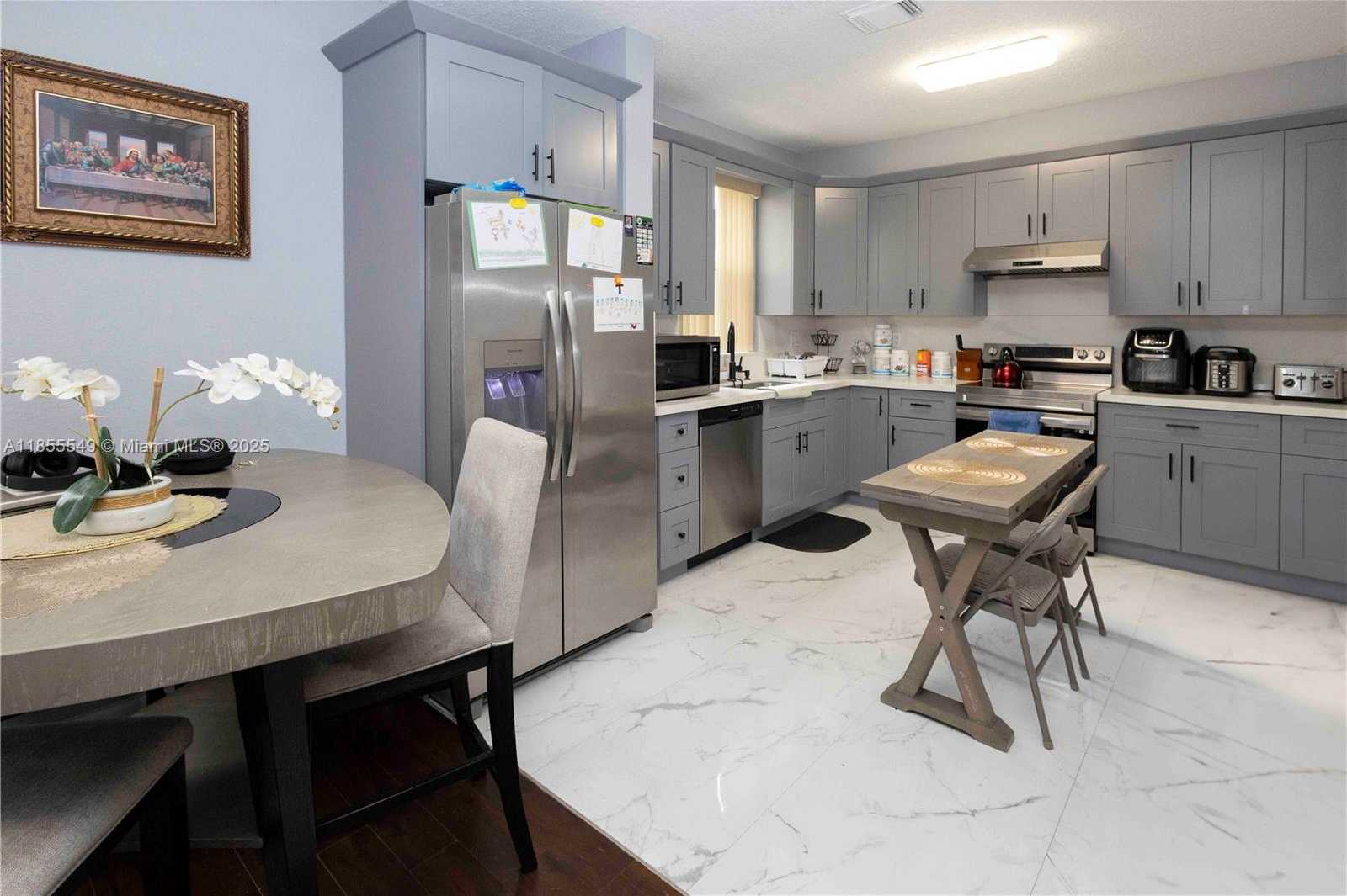 Small Image of 873 NORTH WEST 135TH AVE, Pembroke Pines Number 7